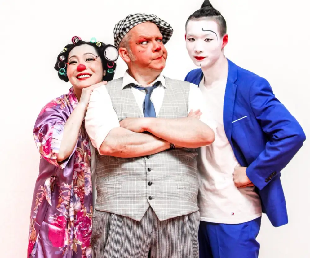 start_clowns